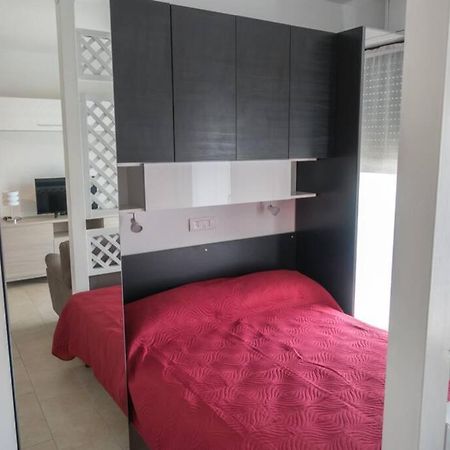 Apartment Victoria, Cozy Studio Flat Near Leonardo Academy Сесто-Календе Екстер'єр фото